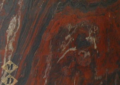 red-iron-b123820